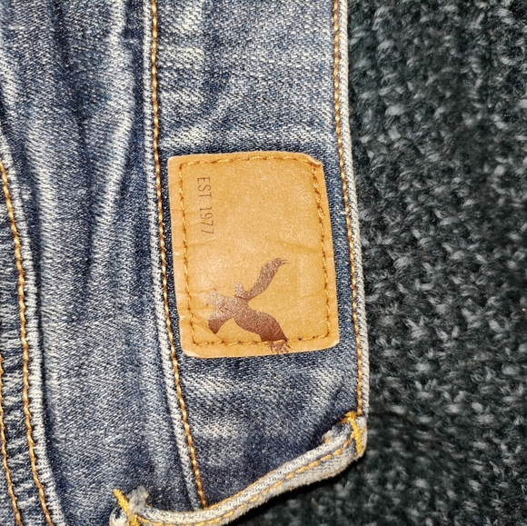 American Eagle Rose Embroidered  Shorts Size 00 - Picture 10 of 13